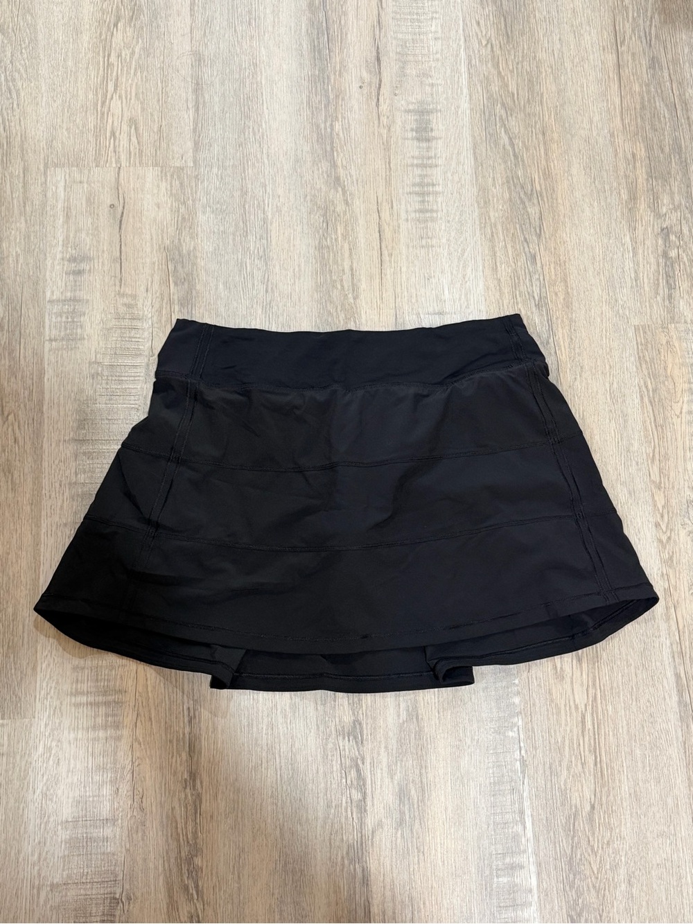 Lululemon Skort size 6 Tall